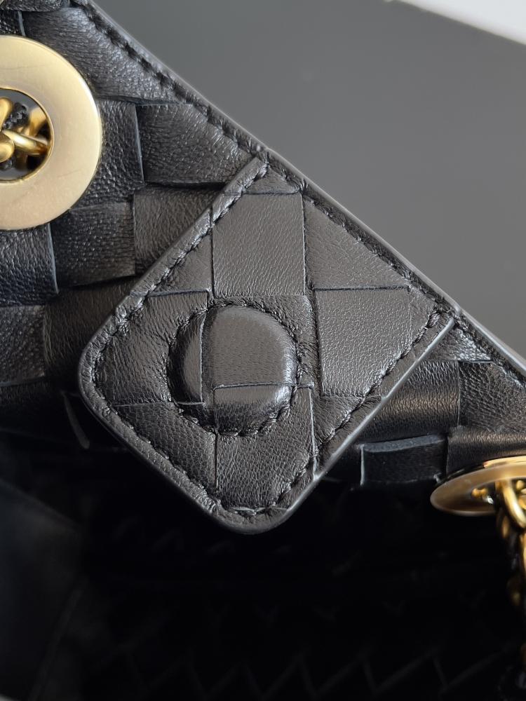 Classic Top Handle Bag Style 1493381393