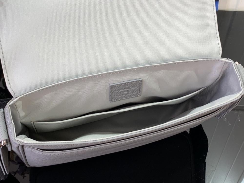 Classic Shoulder Bag Style 885789530