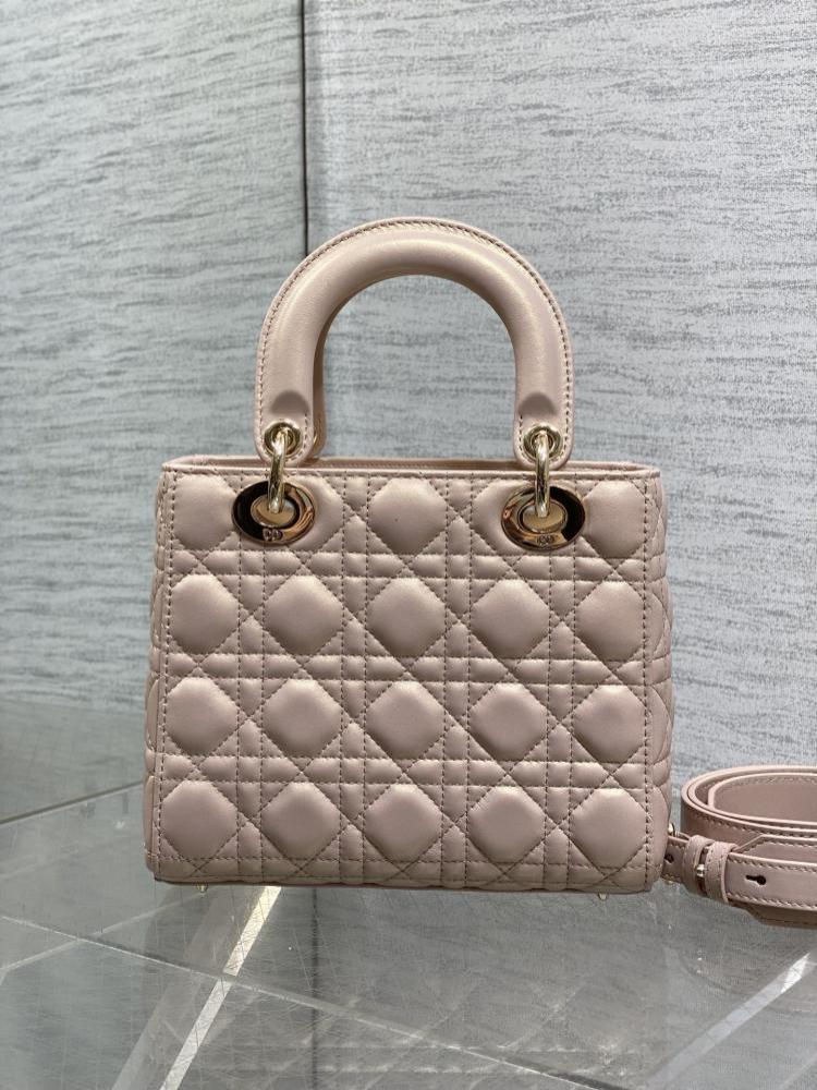 Classic Top Handle Bag Style 555905613