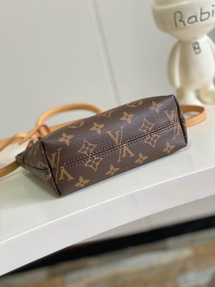 Luxury Elegant Top Handle Bag 15x19x7cm