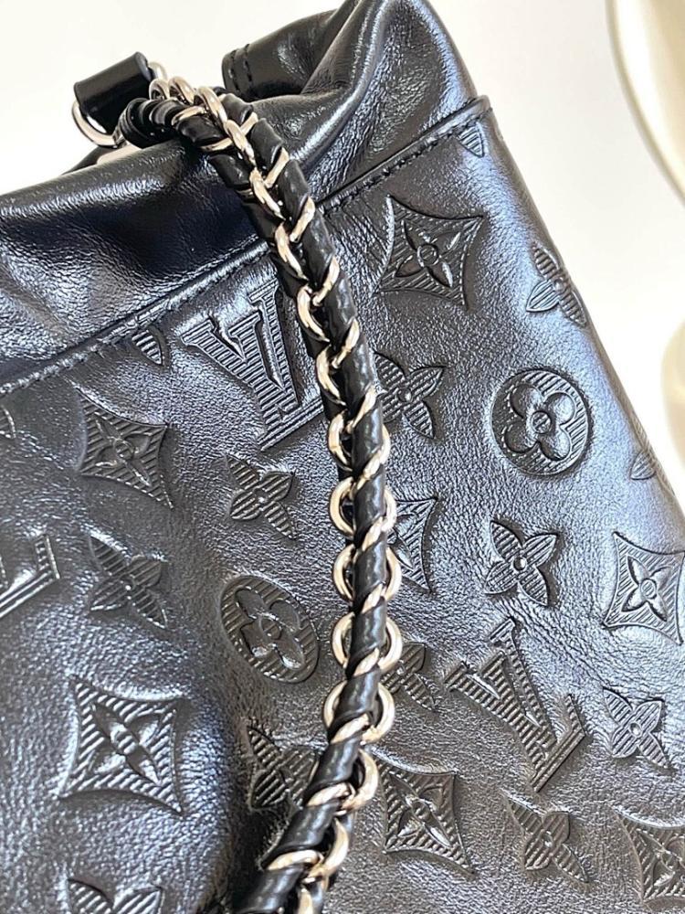 Modern Elegant Woven Lambskin Shoulder Bag