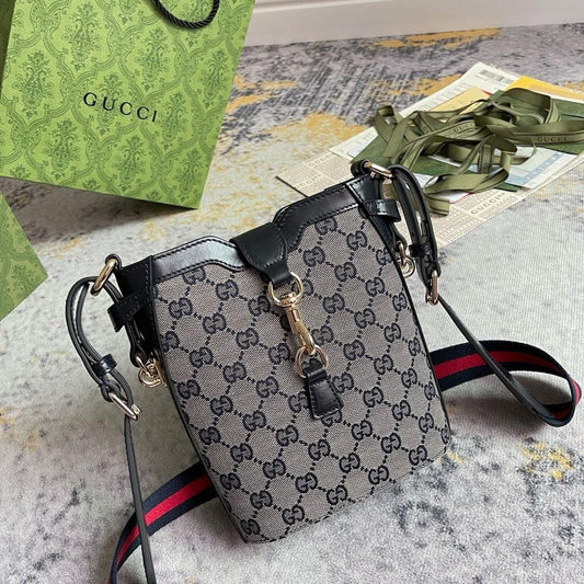 Luxury Top Handle Bag 16x19.5x5.5cm