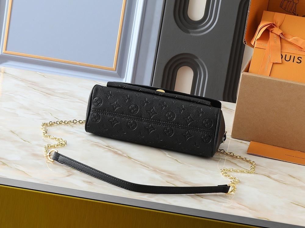 Modern Refined Shoulder Bag 29.5x18.5x9.5cm