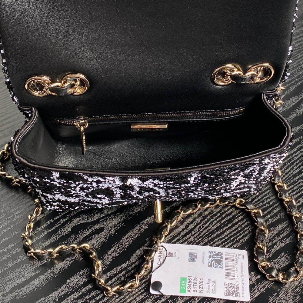 Classic Leather Shoulder Bag Style 1071680143