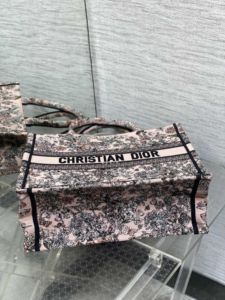 Top Handle Bag Style 367432328
