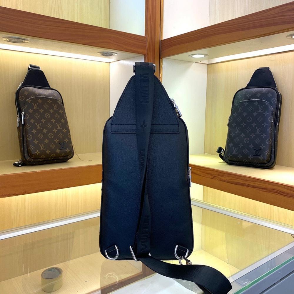 Modern Refined Leather Shoulder Bag 20x31x7cm