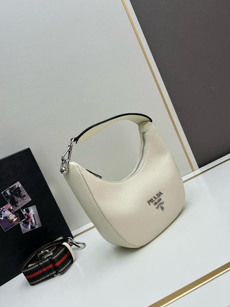 Elegant Leather Shoulder Bag 24x13x7cm