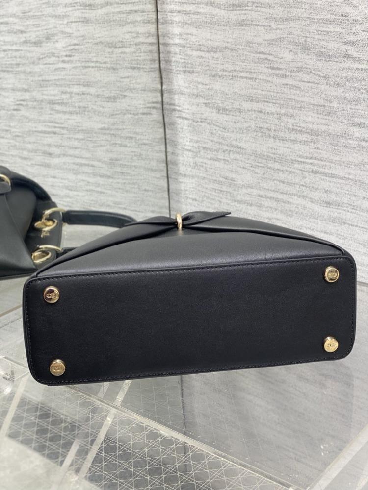Top Handle Bag Style 2069947985