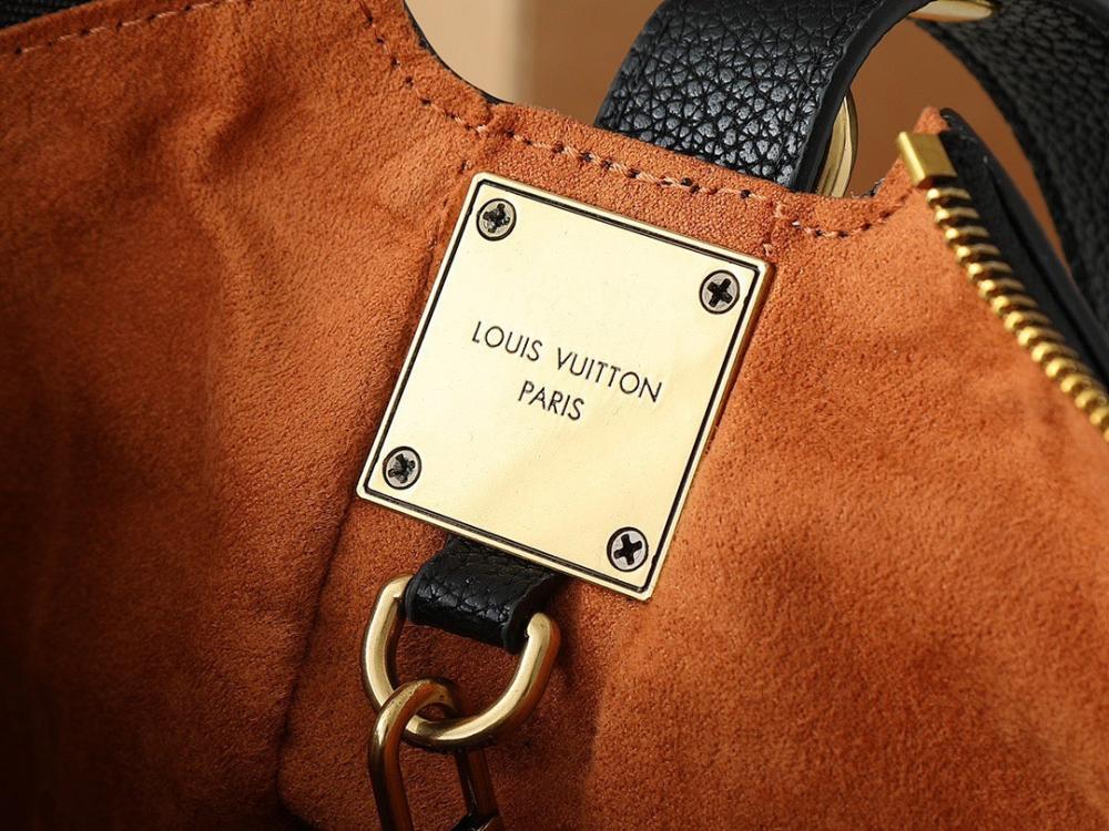 Modern Luxury Monogram Leather Top Handle Bag 32x26x5cm