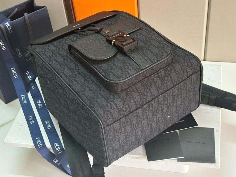 Saddle Top Handle Bag 26.5x41x14cm Style 522355475