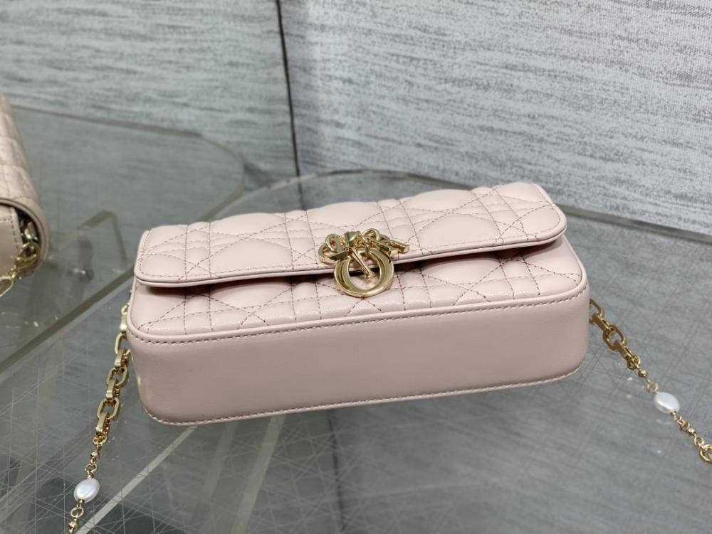 Classic Top Handle Bag Style 1529670759