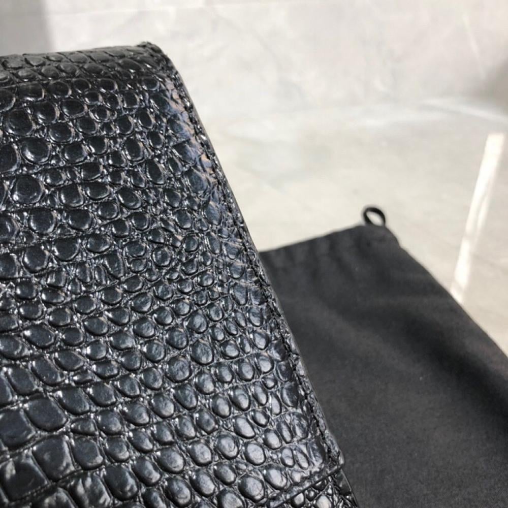 Stylish Silver Leather Top Handle Bag