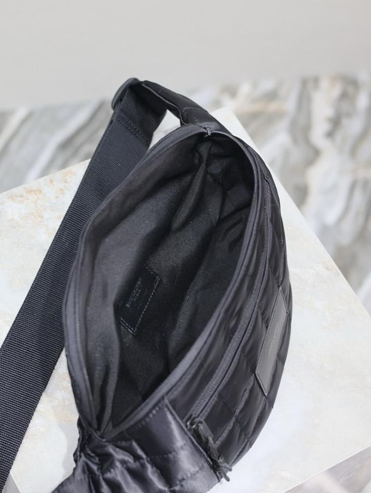Elegant Stylish Nylon Shoulder Bag 24x16cm