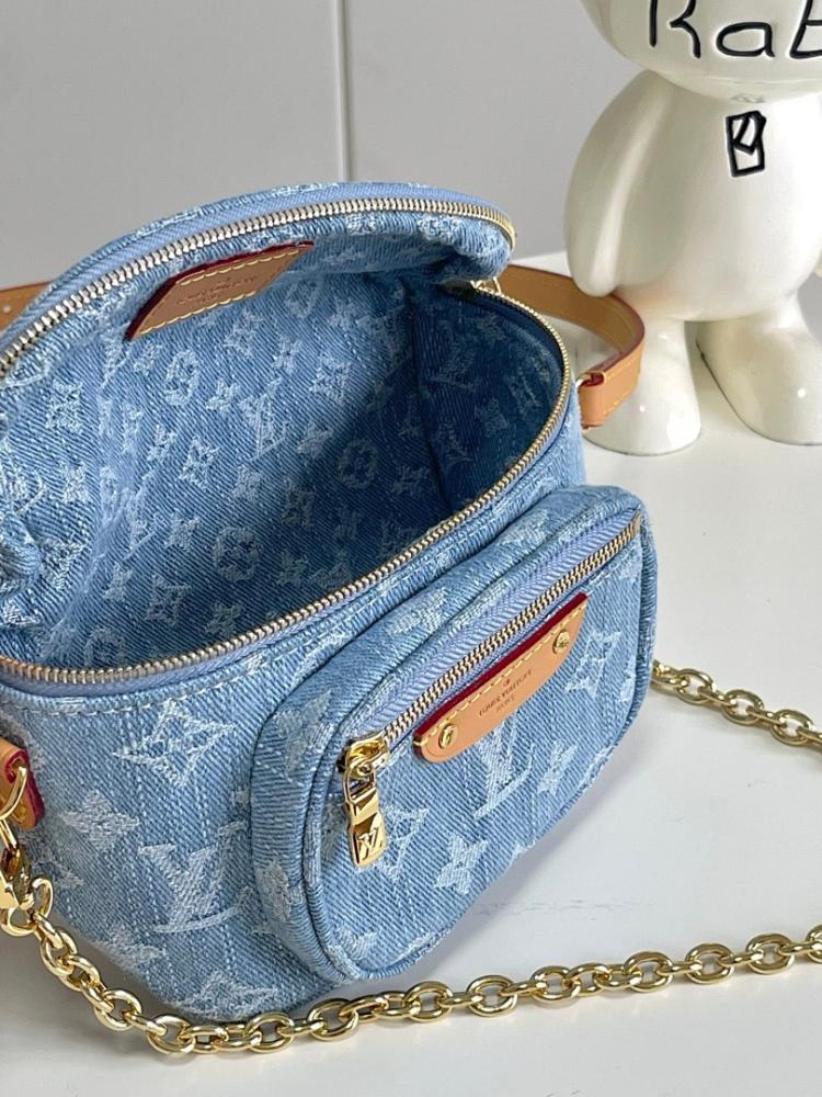 Classic Leather Shoulder Bag