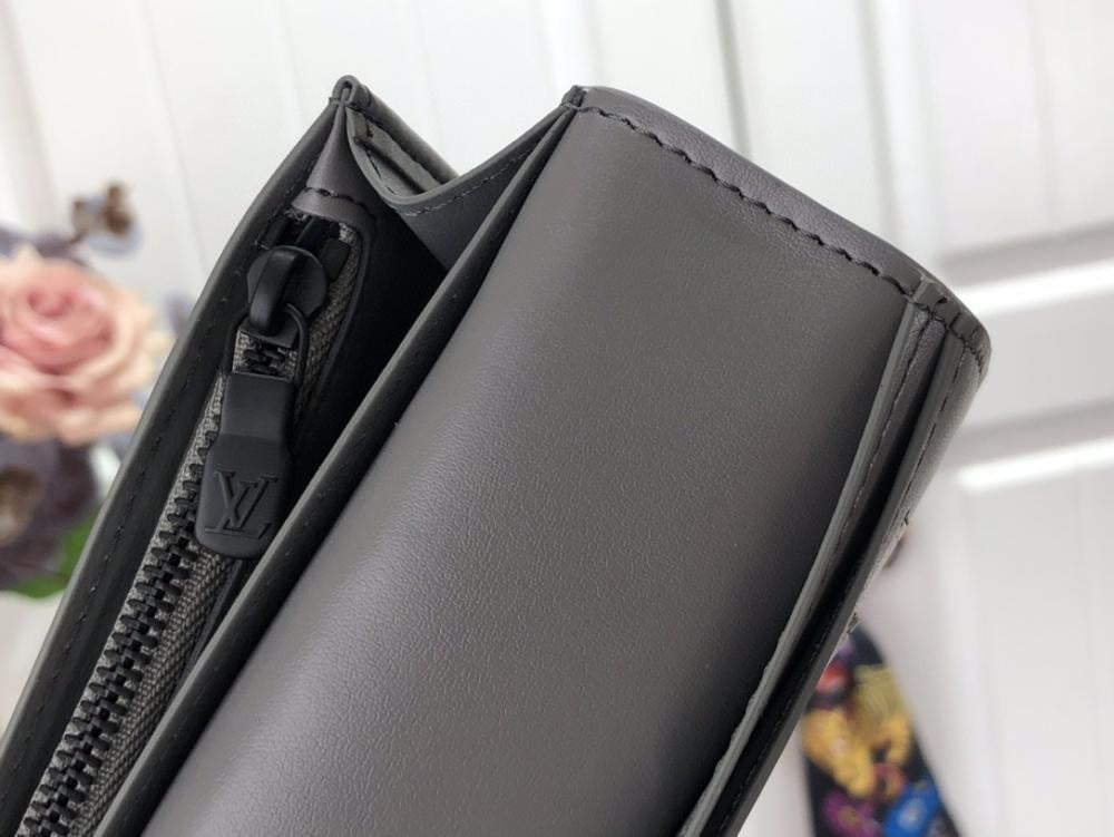 Elegant Wallet Style 359626488