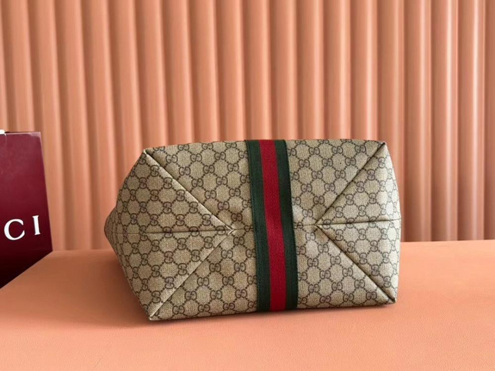 Classic Italian-Inspired Bag 31x28.5x20cm