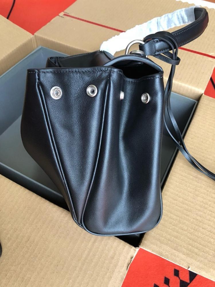 Luxury Stylish Black Leather Bag 29x20x10cm