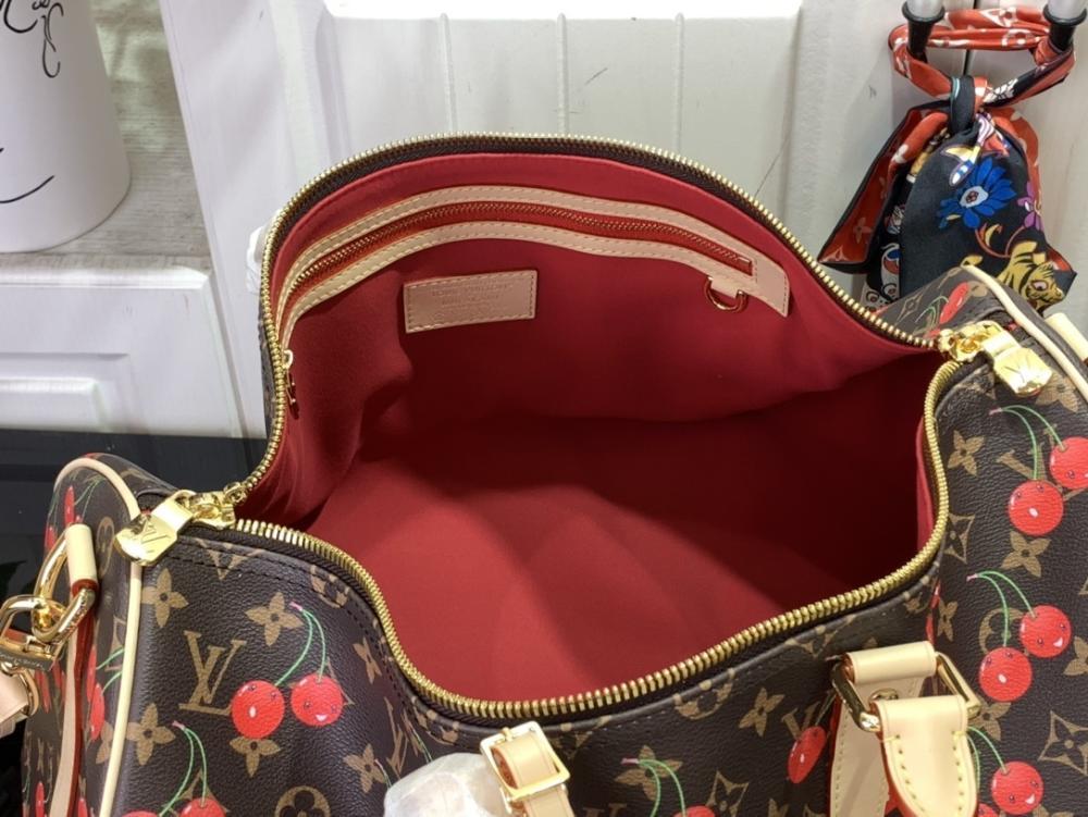 Luxury Travel Bag Style 2126976734