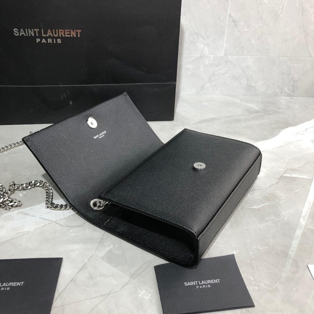 Modern Italian-Inspired Shoulder Bag 20x13.5x5.5cm