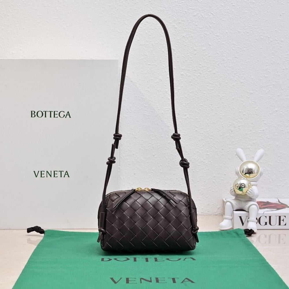 Classic Leather Shoulder Bag 18.5x11.5x8.5cm