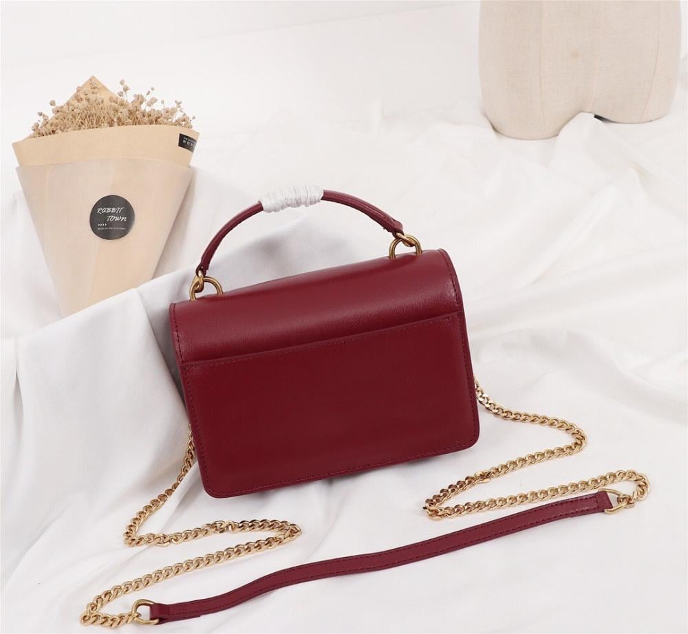 Elegant Leather Shoulder Bag
