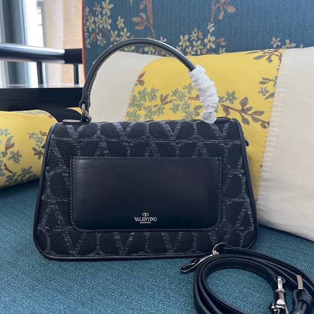 Modern Refined Calfskin Shoulder Bag 26x15x7cm