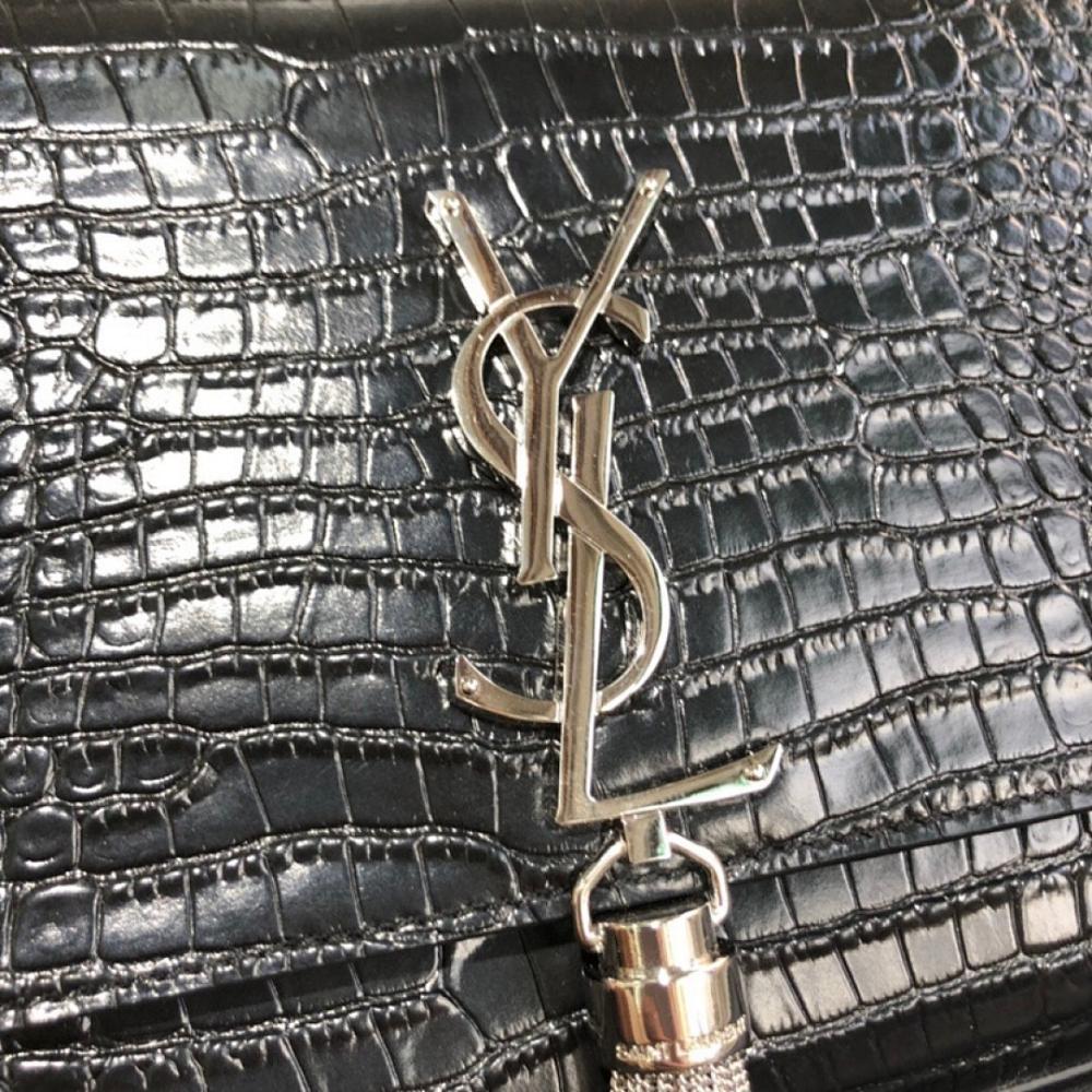 Stylish Silver Leather Top Handle Bag