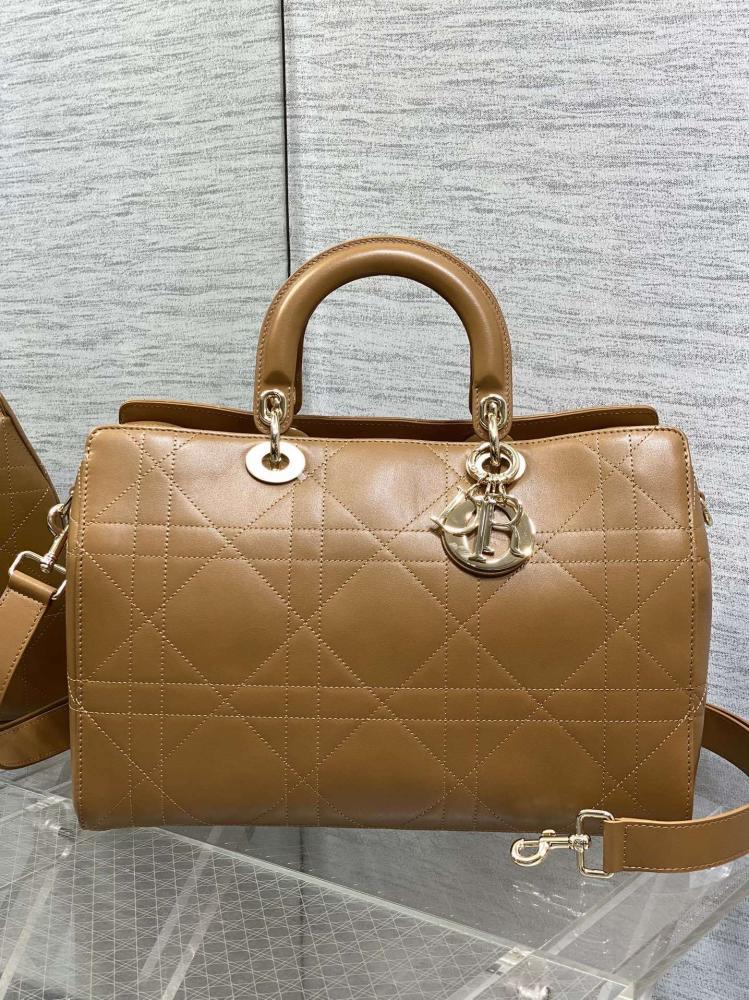 Classic Top Handle Bag Style 147314997