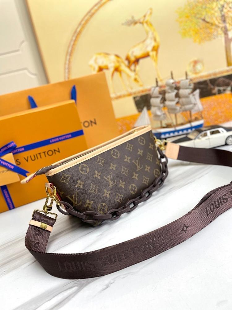 Modern Refined Monogram Leather Top Handle Bag 26x15x9cm