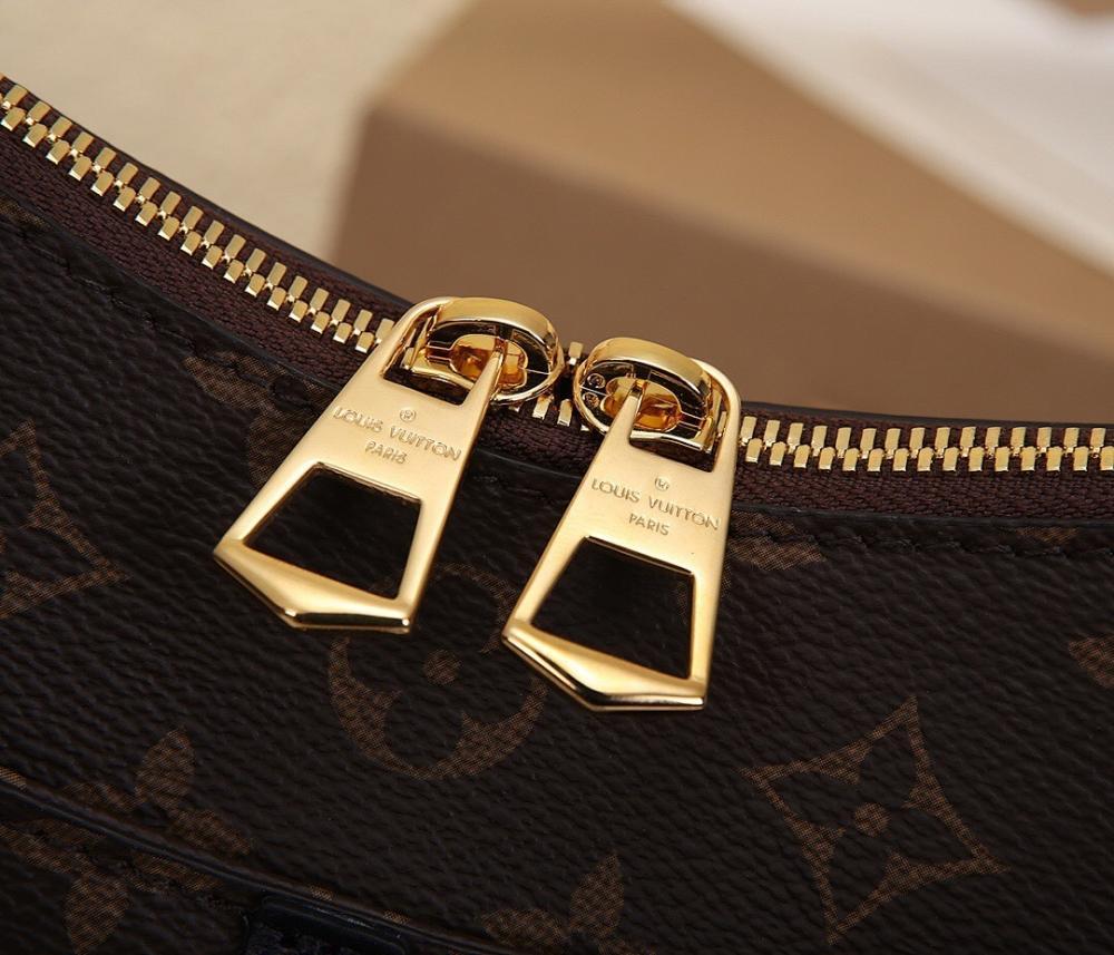 Classic Refined Leather Shoulder Bag 31x27x11cm