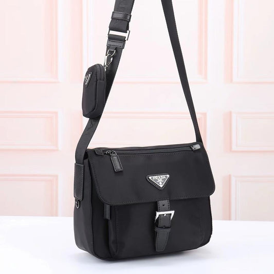 Stylish Nylon Shoulder Bag 25x22x10cm