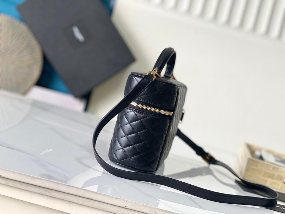 Modern Luxury Black Leather Shoulder Bag