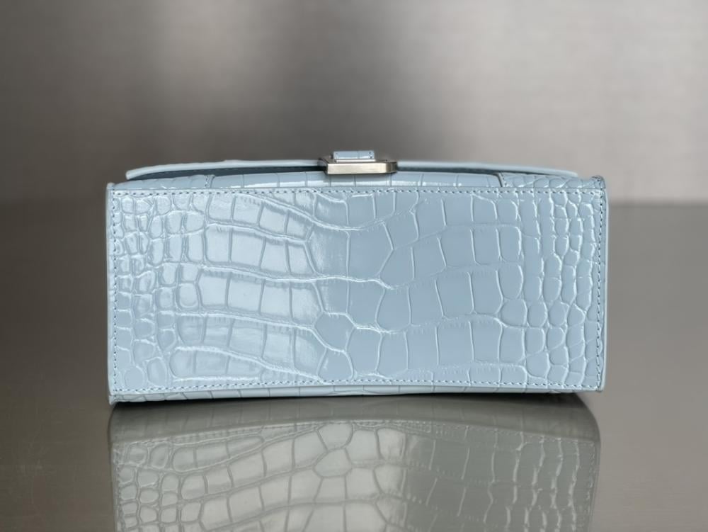 Luxury Top Handle Bag Style 1583975179