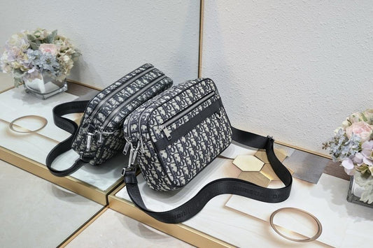 Stylish Black Printed Calfskin Shoulder Bag Black/Beige 26x17x7cm