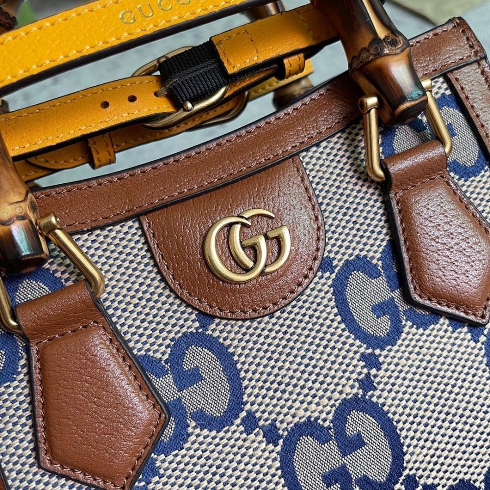 Elegant Crossbody Bag 20x16x10cm
