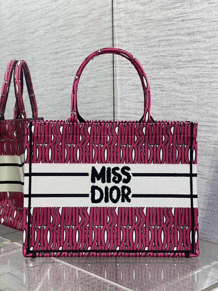 Elegant Top Handle Bag