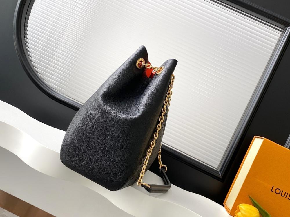 Stylish Refined Monogram Leather Crossbody Bag 42x27x14cm