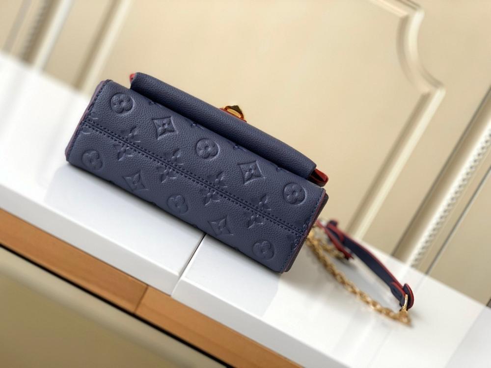 Elegant Refined Leather Shoulder Bag 21x15x8cm