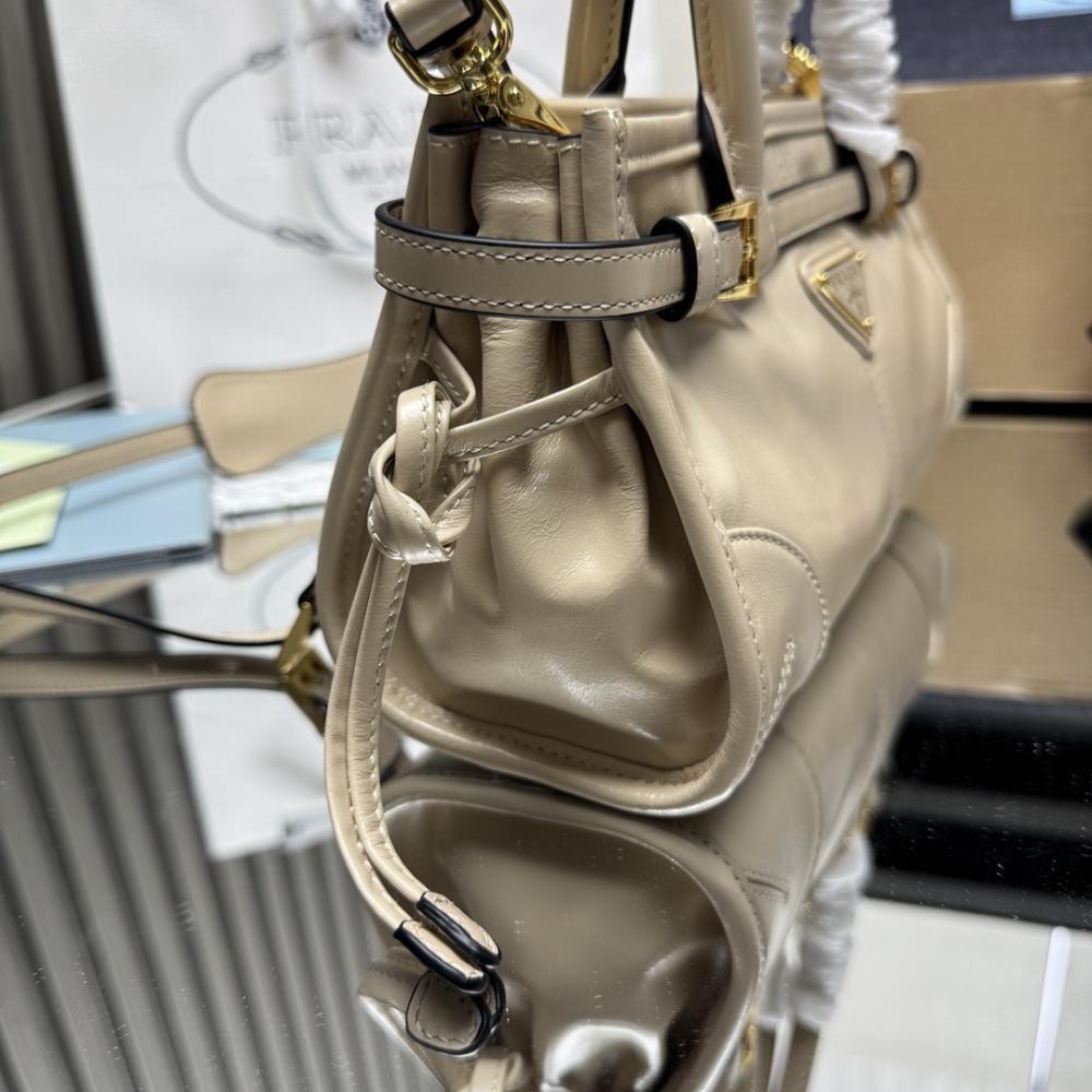 Leather Crossbody Bag Style 50802911