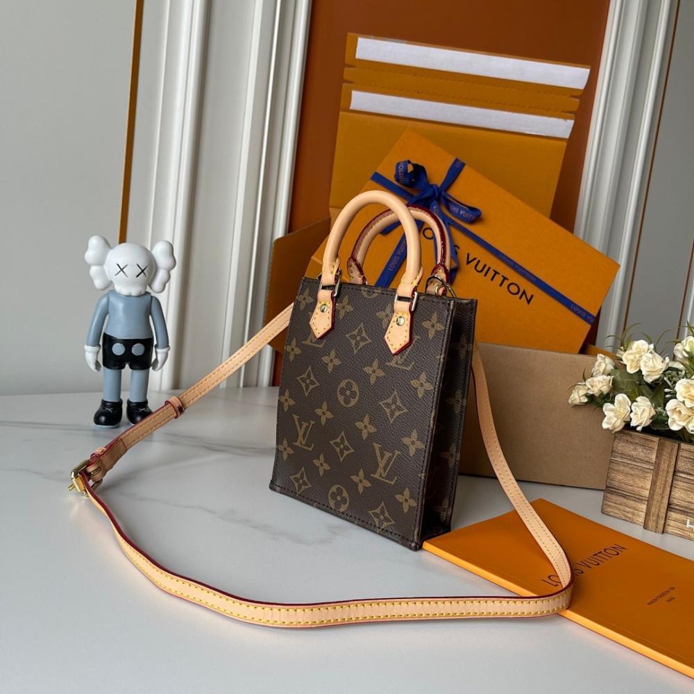 Modern Luxury Monogram Leather Shoulder Bag 14x17x5cm