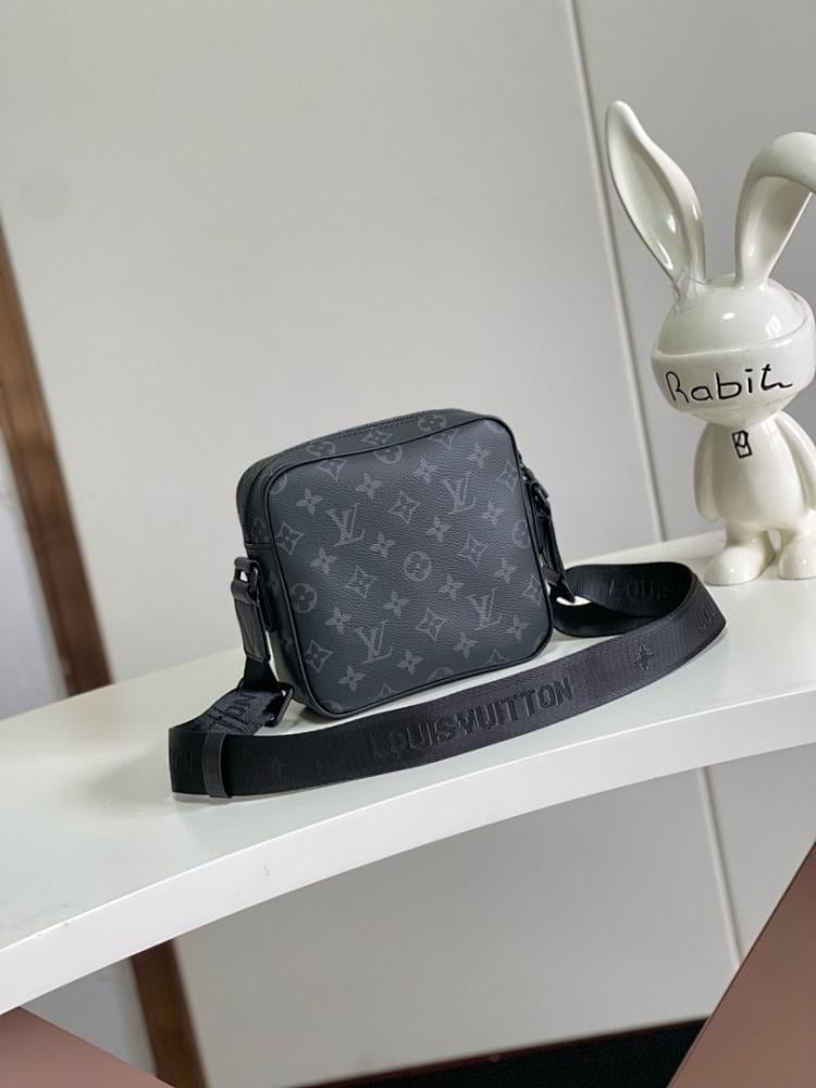 Stylish Refined Nylon Shoulder Bag 17x7.8x18cm