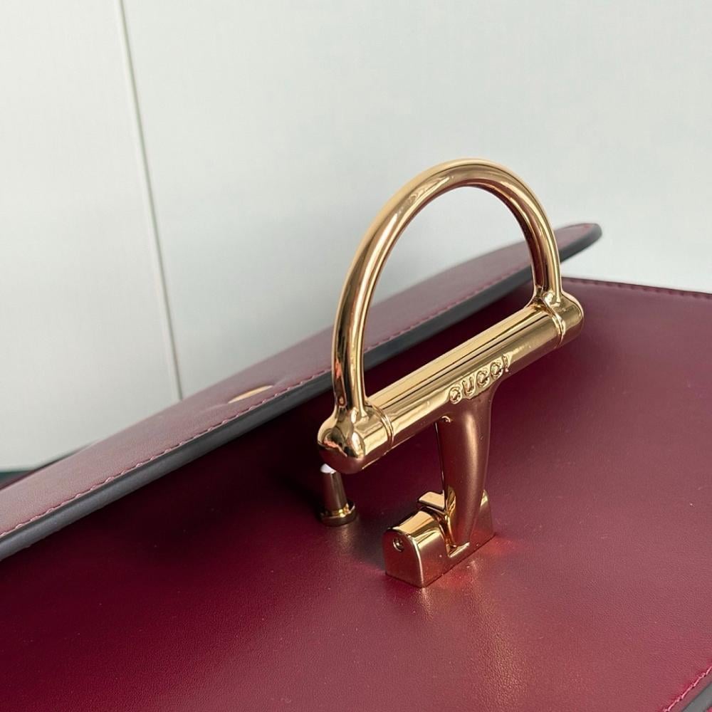 Luxury Refined Crossbody Bag 25.5x16x9cm