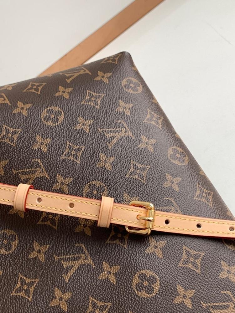 Stylish Leather Shoulder Bag 31.5x28x16cm