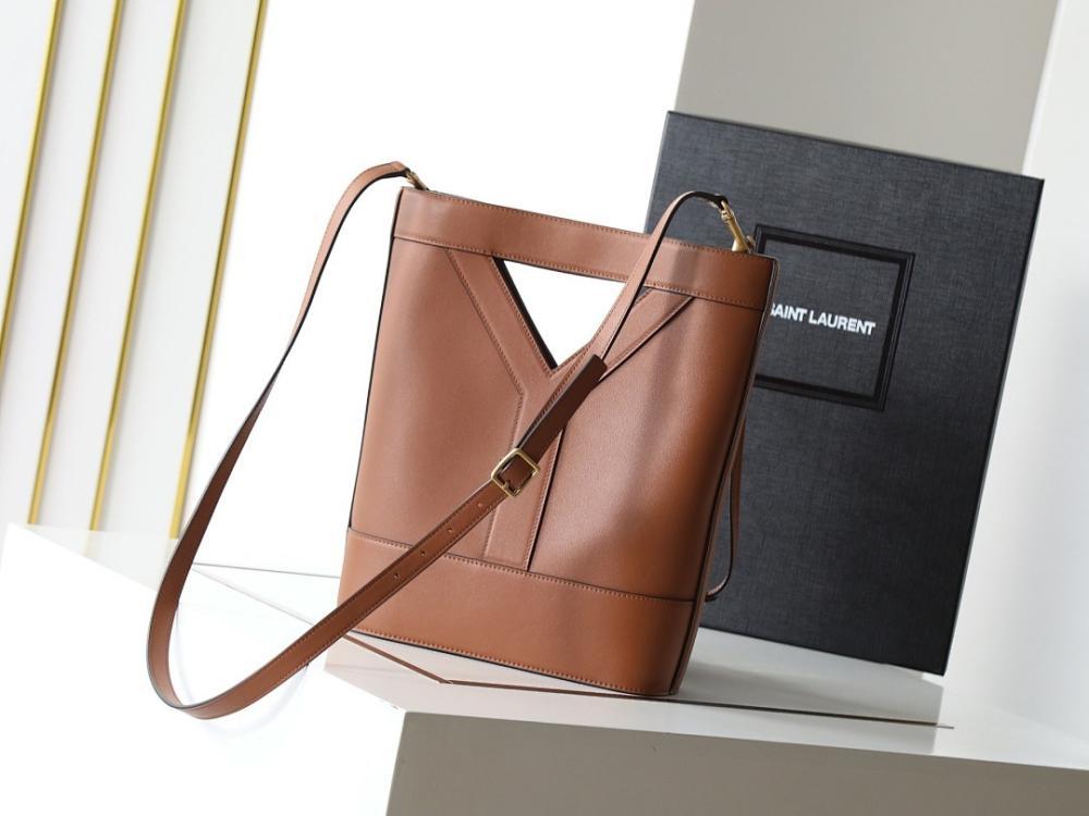 Luxury Stylish Leather Travel Bag 23x30x8.5cm
