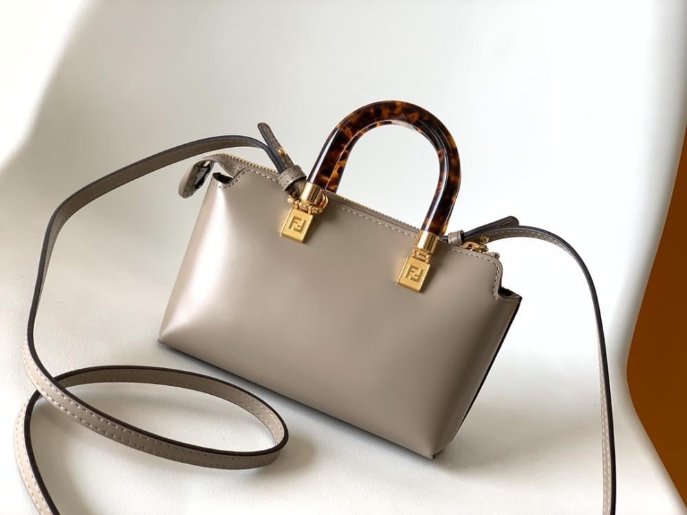 Top Handle Bag Style 314752382