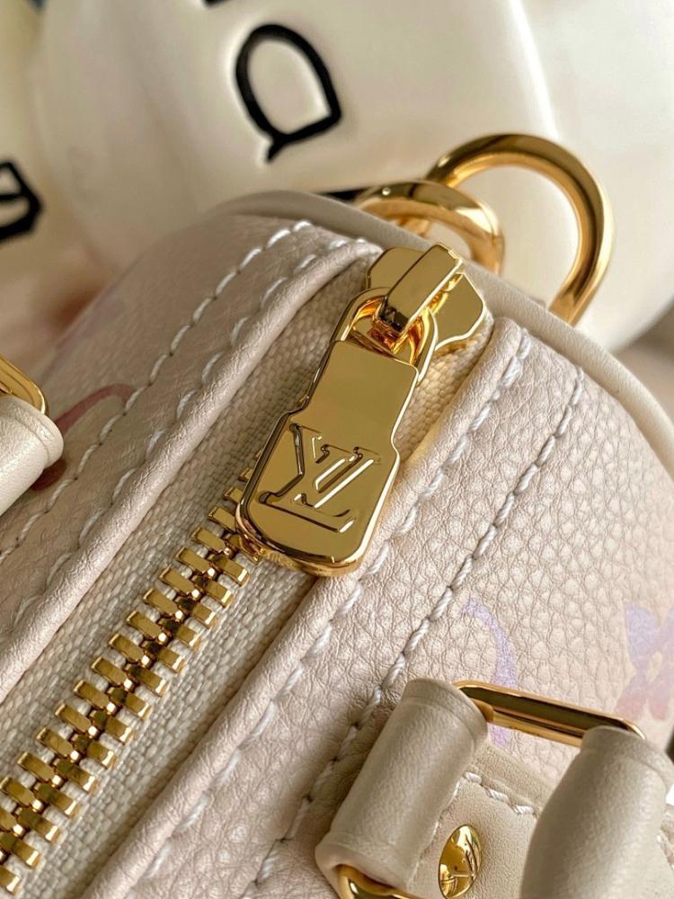 Classic Monogram Leather Shoulder Bag 16x10x7.5cm