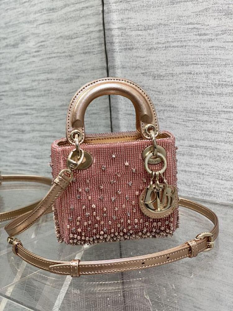 Embroidered Wallet Style 618516525