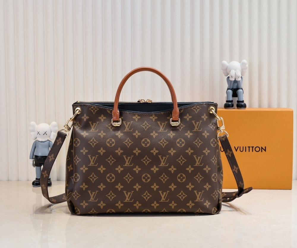 Stylish Shoulder Bag 34x26x12cm
