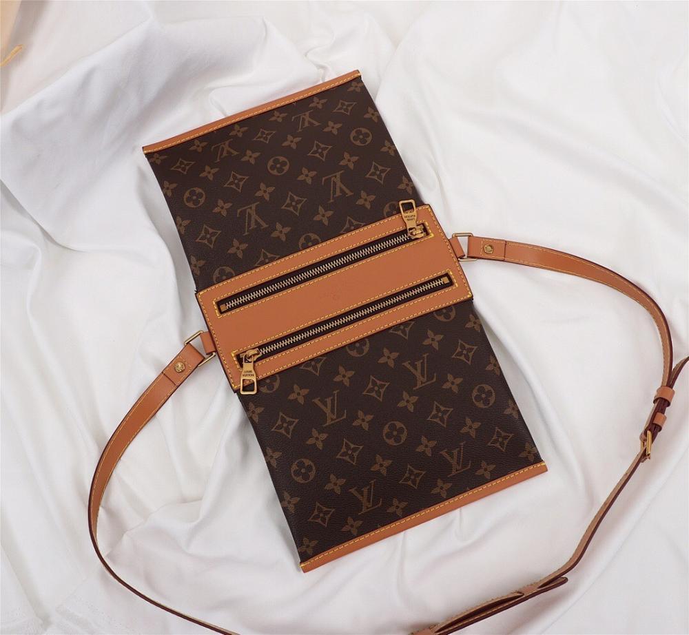 Modern Monogram Leather Crossbody Bag 20.5x22x4.5cm