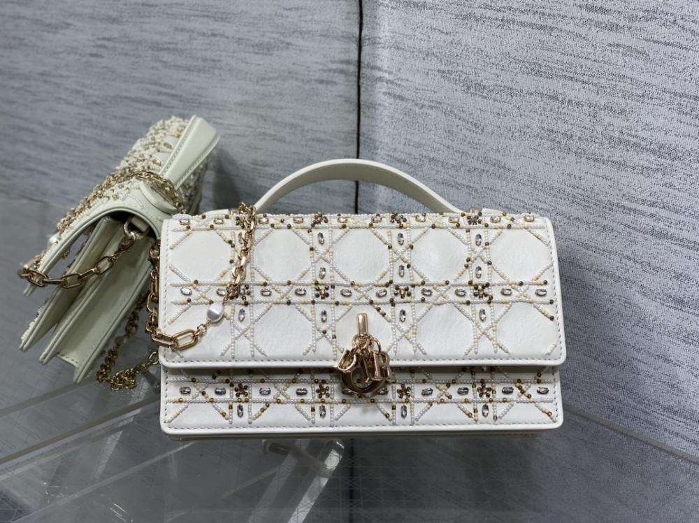 Wallet Style 364759962